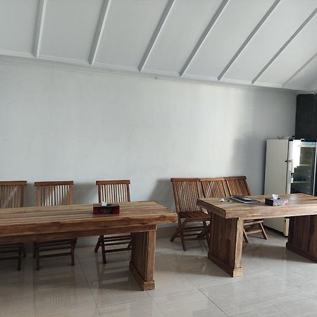 Ega S Hostel Batununggul エクステリア 写真