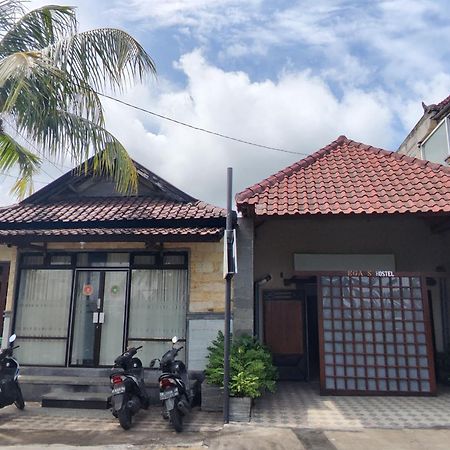 Ega S Hostel Batununggul エクステリア 写真